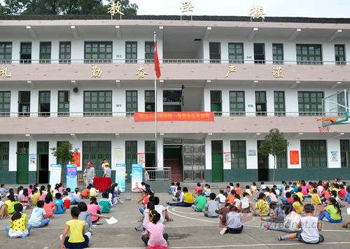 已經(jīng)登上安徽電視臺！到底為啥渦陽這所學校開學當天拒收！？引起如此強烈反響！